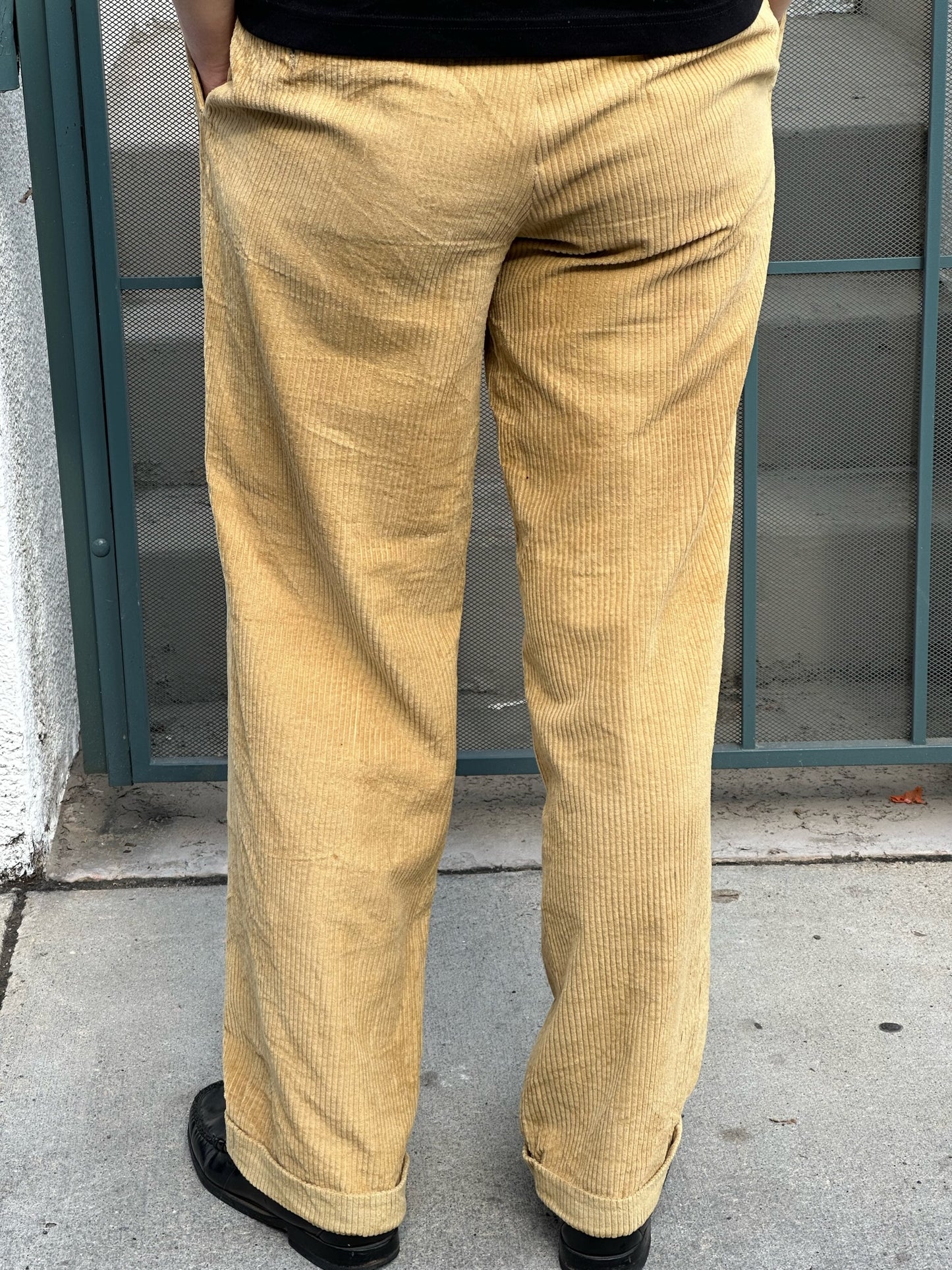 80s British Khaki by Robert Lighton tan pleated corduroy trousers