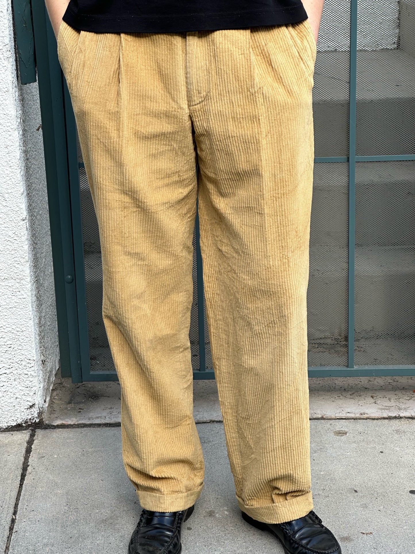 80s British Khaki by Robert Lighton tan pleated corduroy trousers