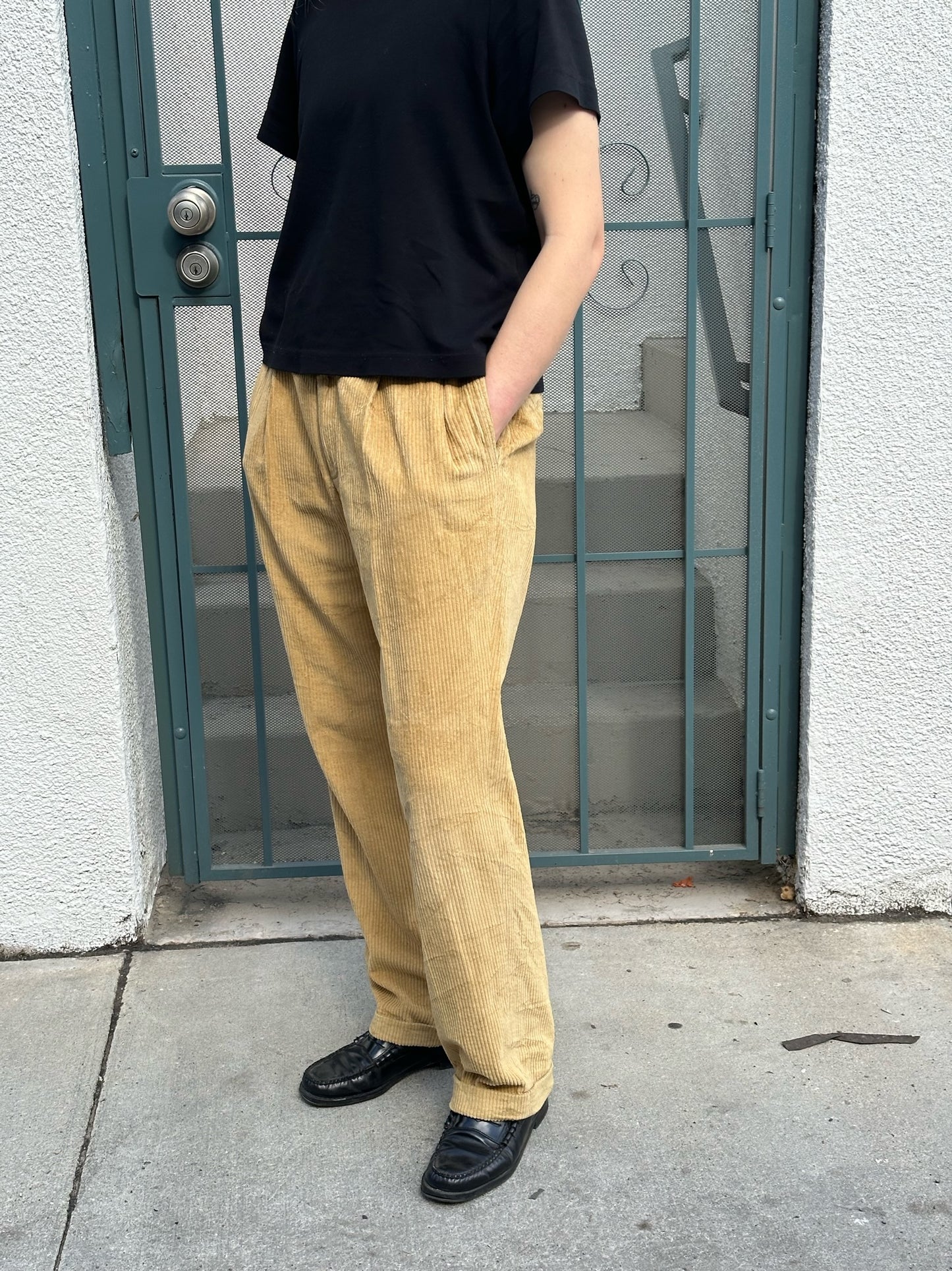 80s British Khaki by Robert Lighton tan pleated corduroy trousers