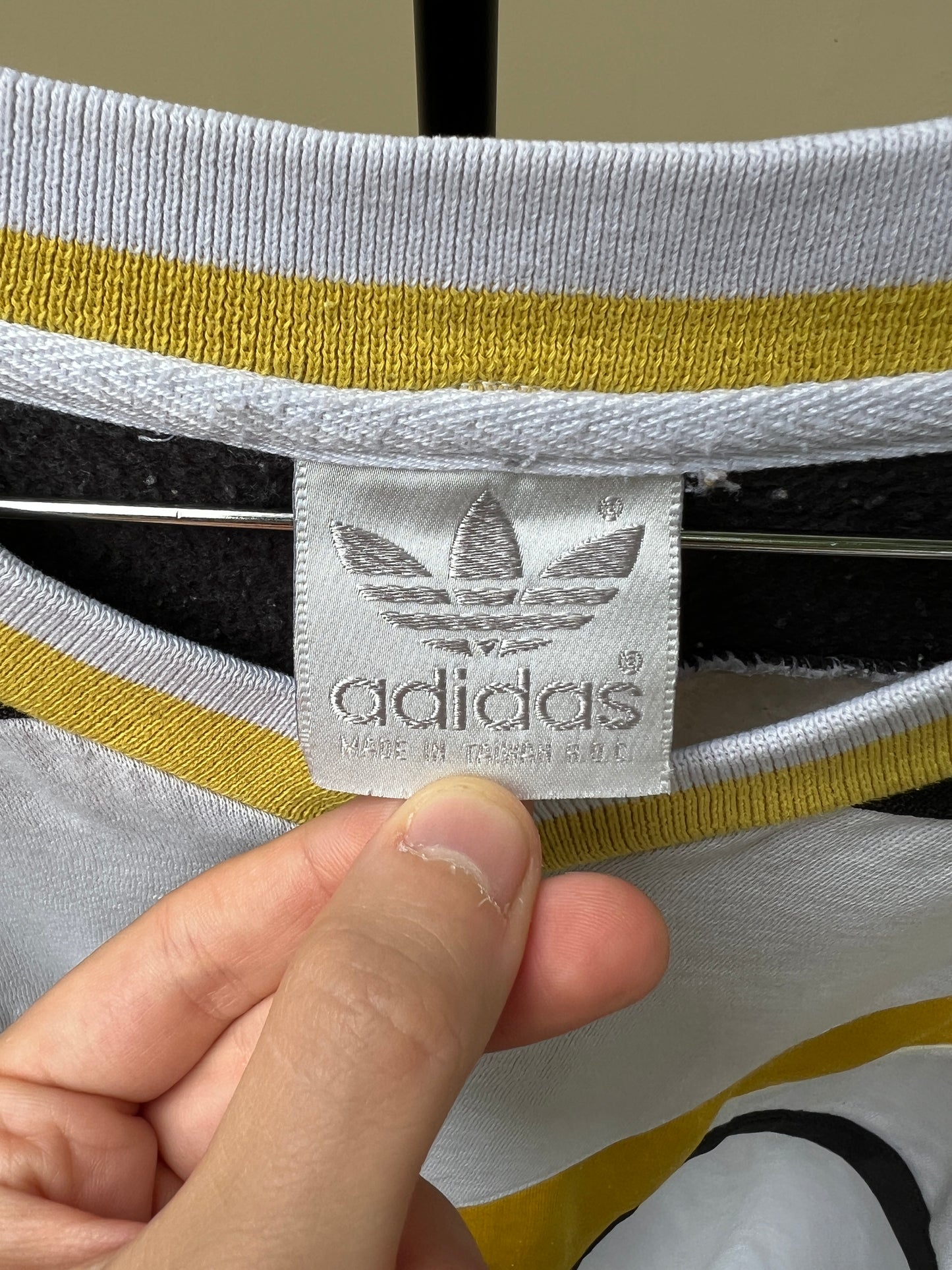 90s Adidas trefoil v-neck sportswear sweatshirt