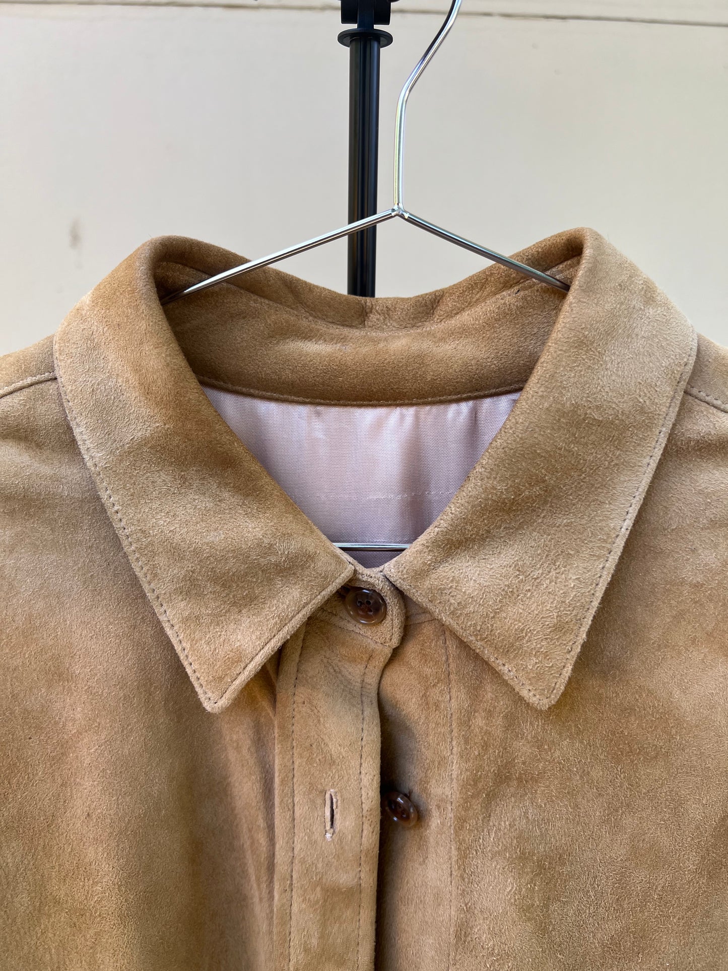 80s/90s camel faux suede button up shirt