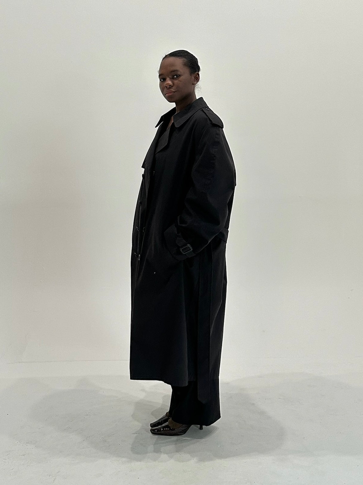 80s London Fog black pile lined trench coat